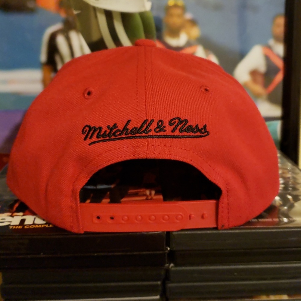 Hat - Picture 2 of 2